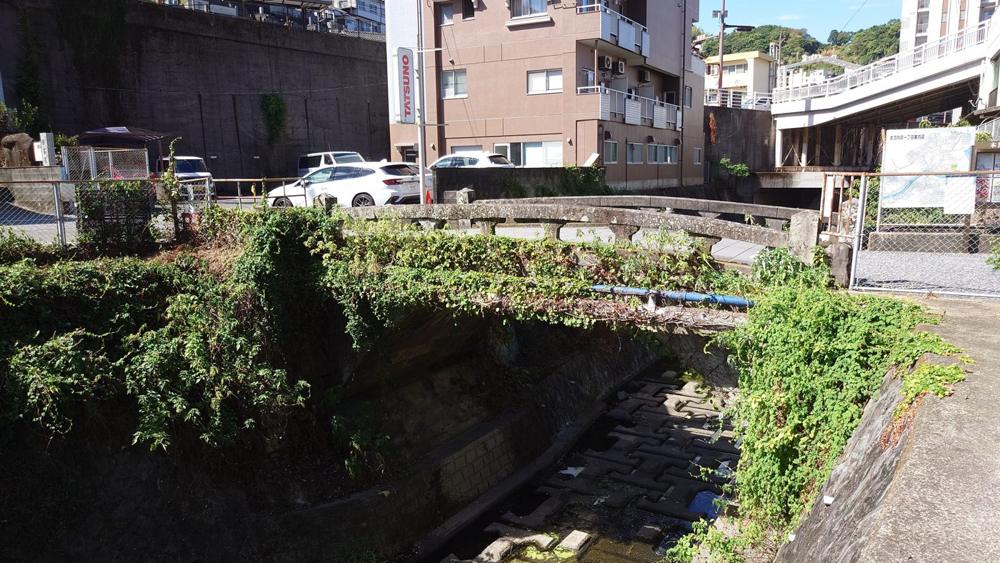 一の瀬橋。承応二年に唐通事・陳道隆が私財で架けた石橋